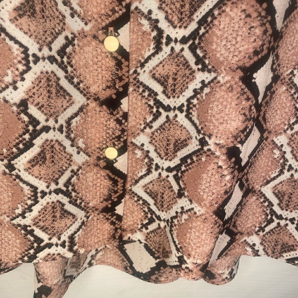Jones New York Pastel Snake Pattern Button Down High Low Blouse - Picture 8 of 13